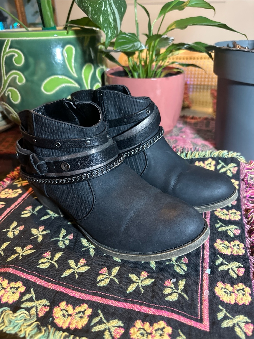 Jellypop Buckled Chained Boots Brown Women’s Size 7.5M Ankle Long Boots